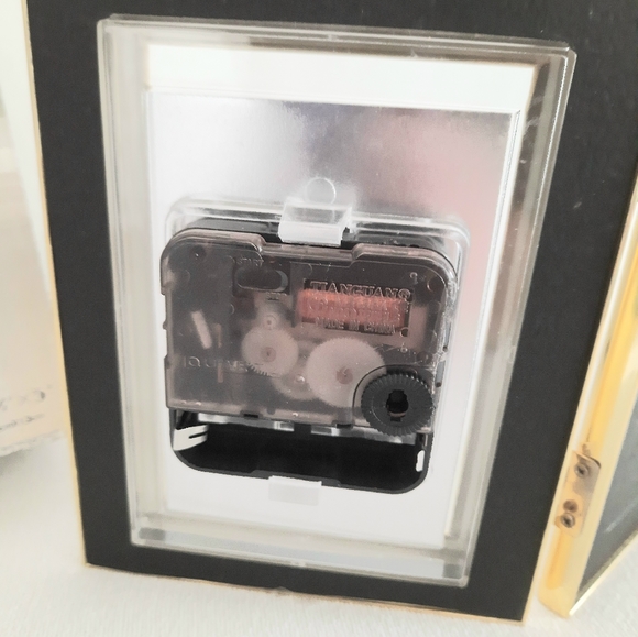 Photo frame with clock each frame 3 1/2x 5" new Color Gold - Picture 5 of 5